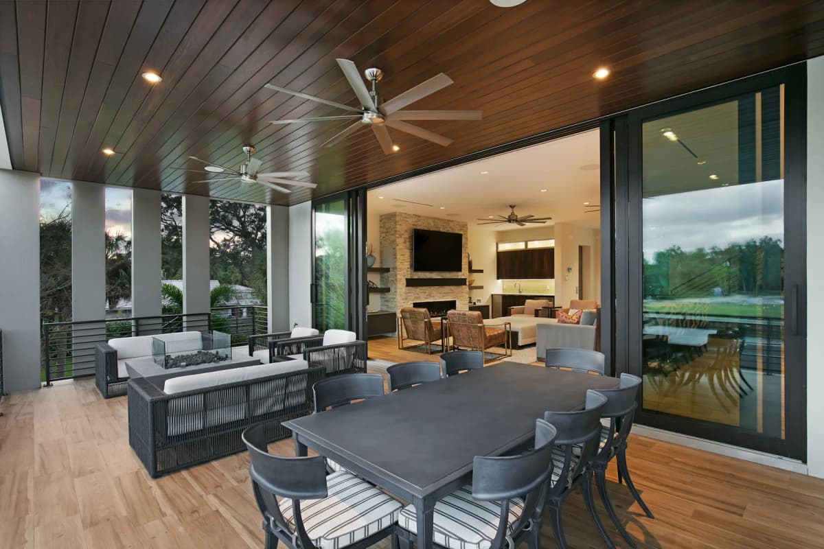 Bayshore Contemporary photo 8