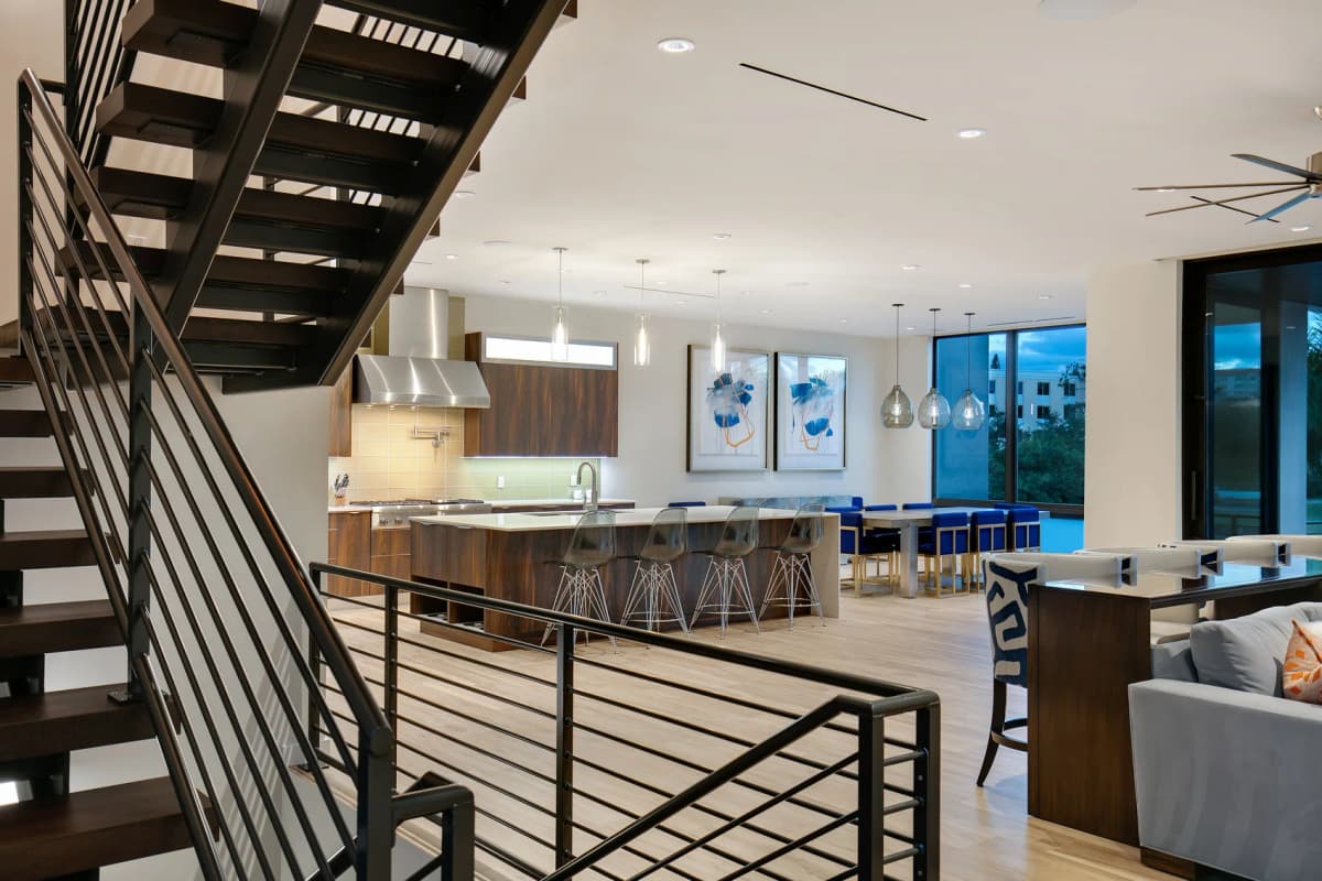 Bayshore Contemporary photo 7