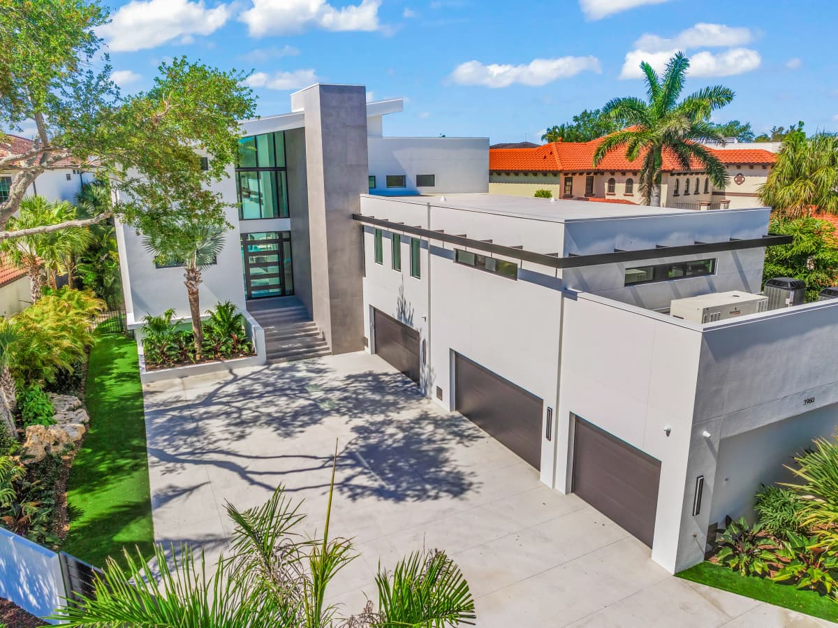 Energy-Efficient Custom Homes: Sustainable Building for a Greener Future