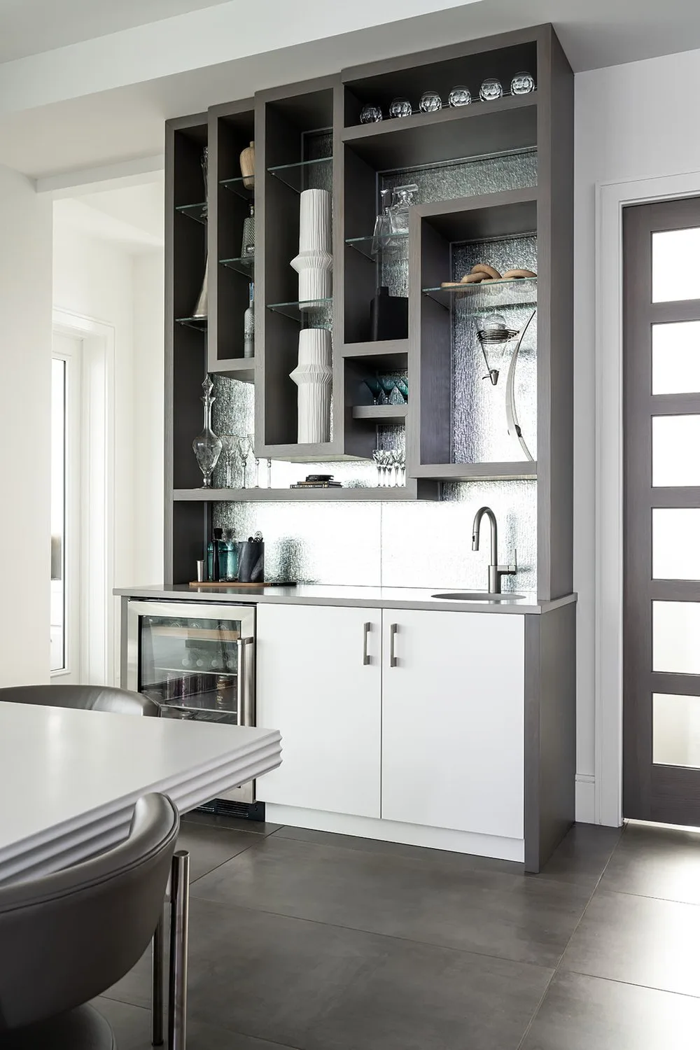 Bird Key Bayfront custom bar with glass shelving