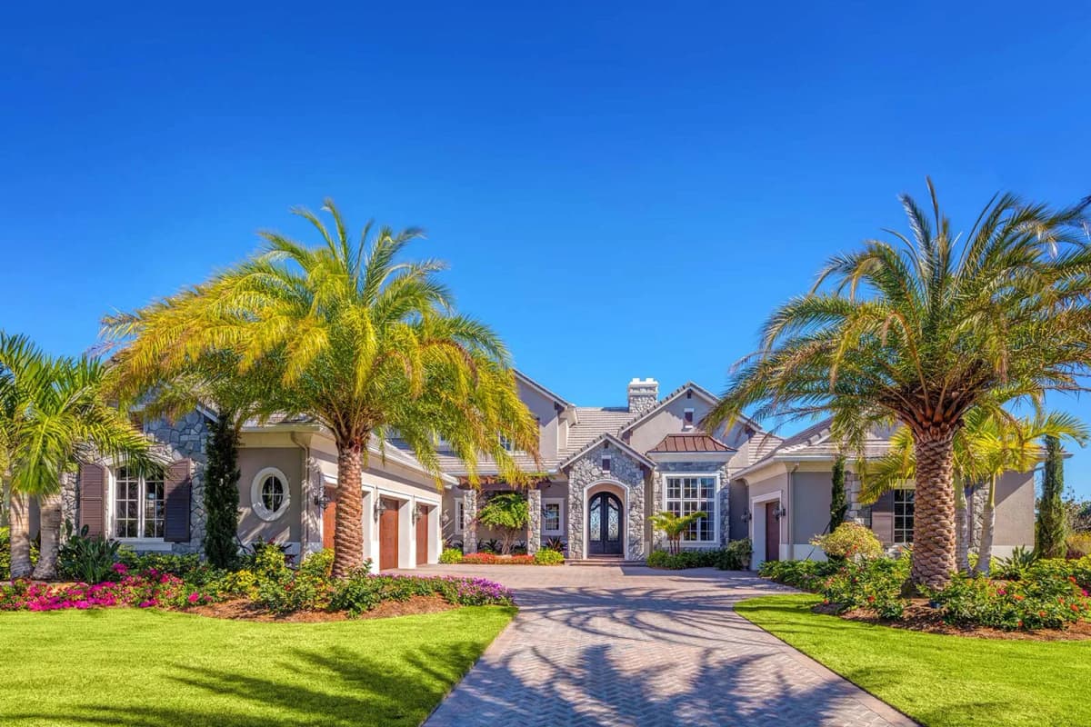 10 Tips to Consider Before Building a Custom Home