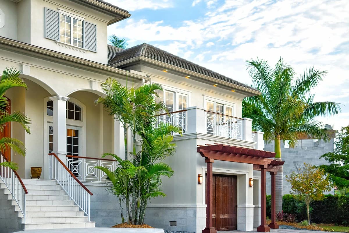 What You Can Expect When Working with a Custom Construction Company